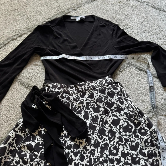 Diane von Furstenberg Amelia Wrap Dress black white a line belted long sleeve 8 - Picture 5 of 8